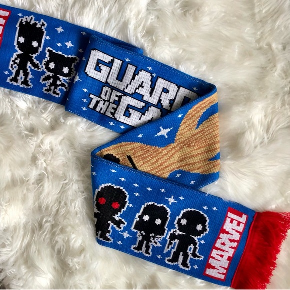 Marvel Guardians of The Galaxy Groot Funko Holiday Fringe Scarf Double Sided - Picture 2 of 10
